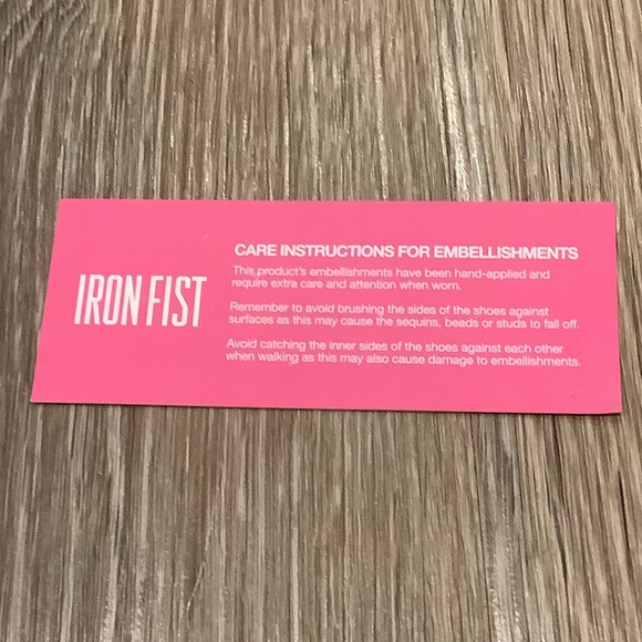 NEW, CHIC** - IRON FIST Mary Jane Cannabis Leaf Slide | OFFERS WELCOME! - Picture 11 of 15